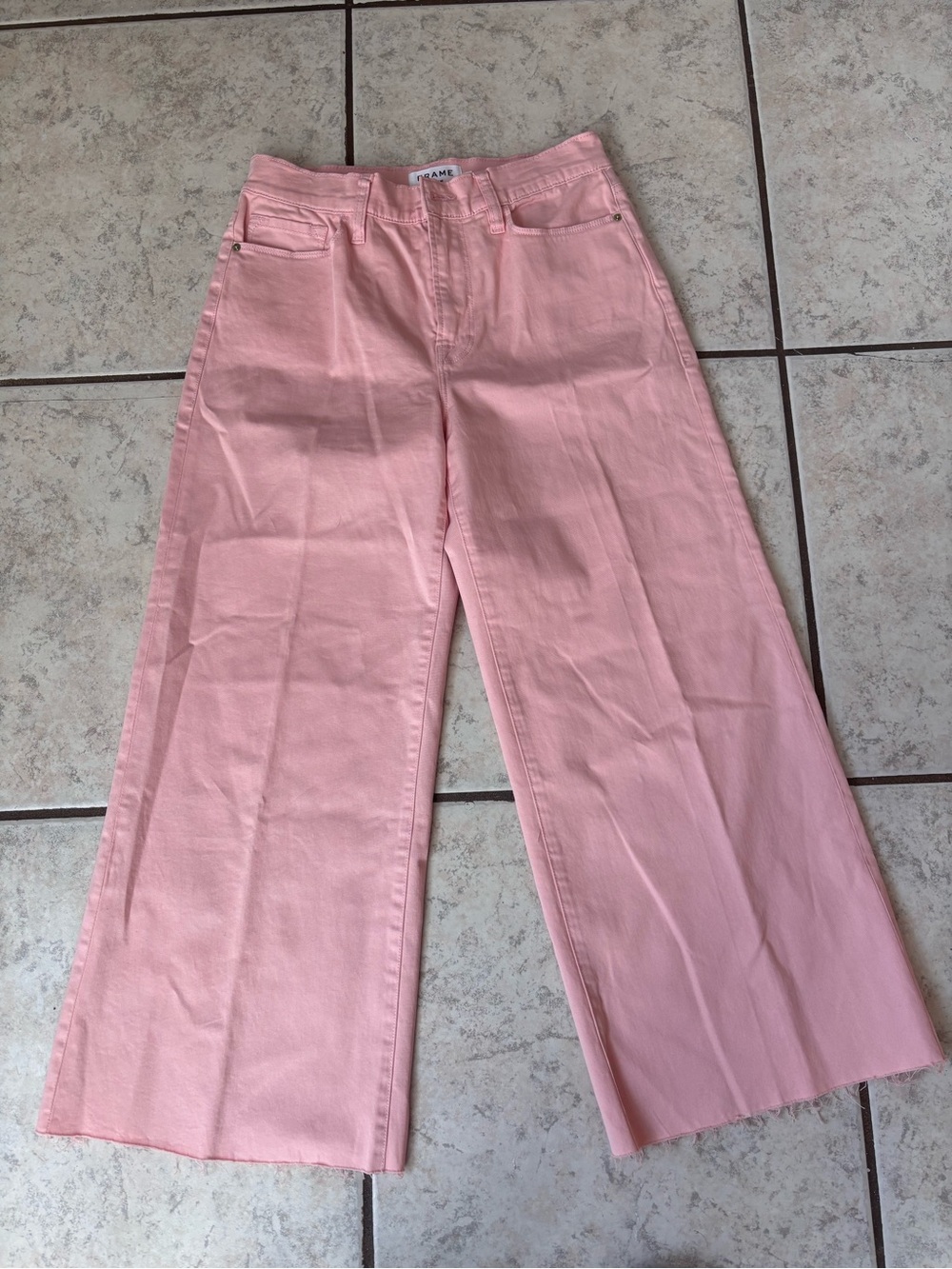 FRAME Le Jane Wide Leg Crop - Washed Dusty Pink
Regular price$268 sz 27